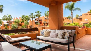Etagenwohnung in Las Brisas