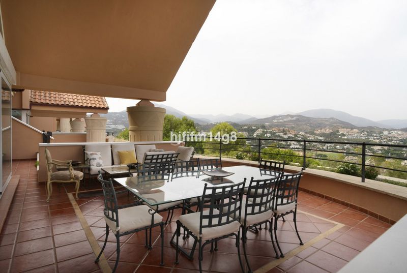 Foto 85f0bddd-0620-4bd0-9210-a014708ff8e8. Àtic a Las Brisas Marbella