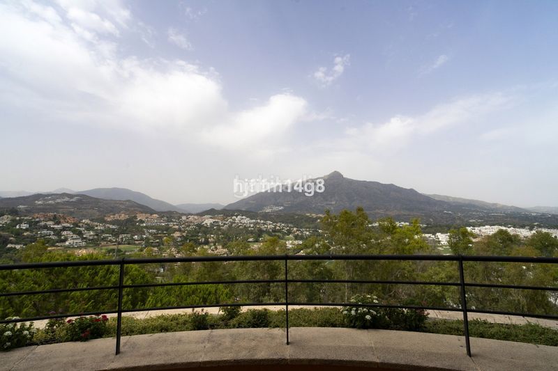 Foto d524bb65-fe5f-44a8-a68c-2ec4e450bab8. Àtic a Las Brisas Marbella