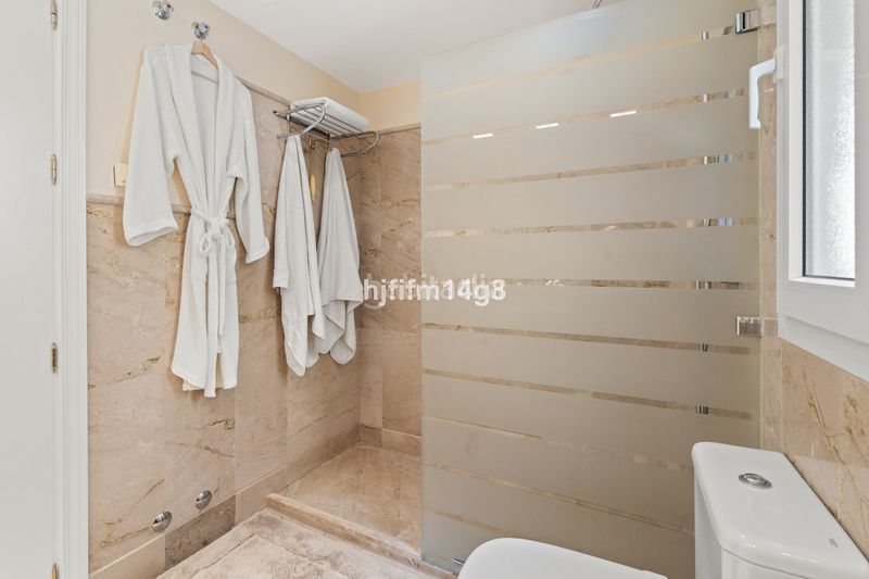 Foto 7073415a-ec39-47d0-a175-ee7682238da2. Pis a Las Brisas Marbella
