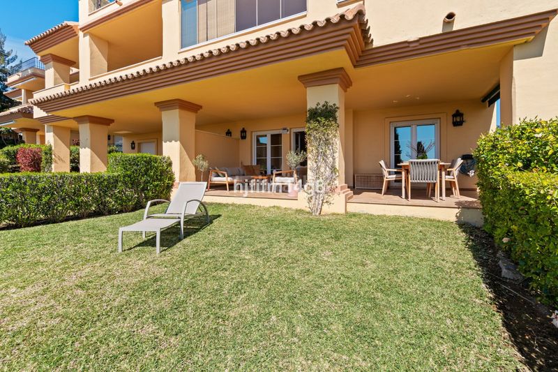 Foto bfd46df4-3366-476c-b1f5-58956f0b8115. Pis a Las Brisas Marbella
