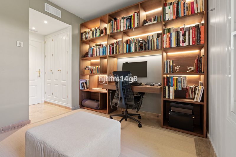 Foto cf7238b4-543a-4b56-bb26-6cbb5bb4d933. Pis a Las Brisas Marbella