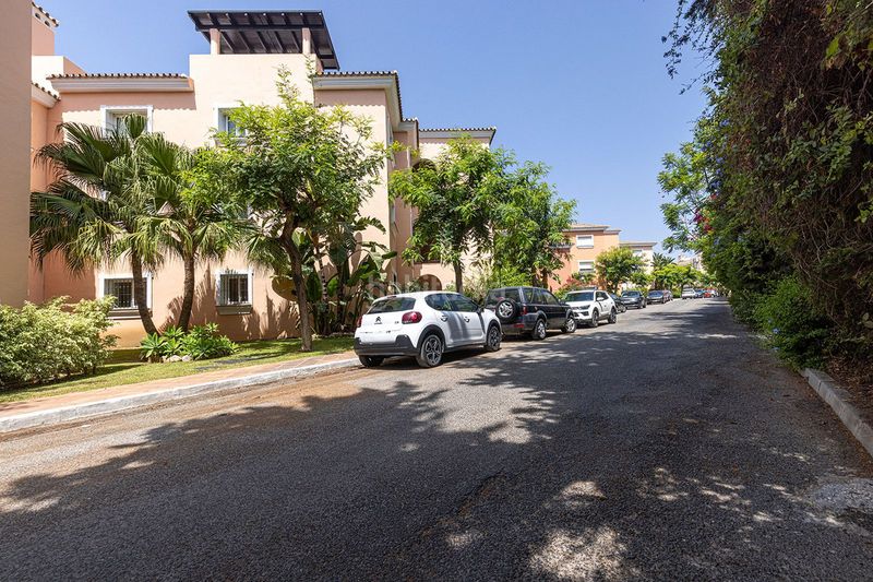 Foto 0fe27daa-d994-4699-a26e-7cd9af81af9d. Pis a Centro Estepona