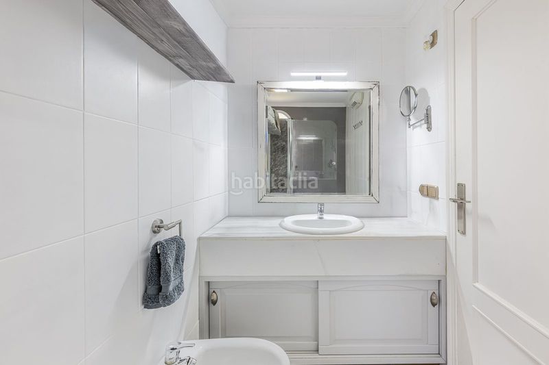 Foto b7a99d3b-587a-452c-a031-77a91df671f5. Casa adossada amb aparcament a Las Brisas Marbella