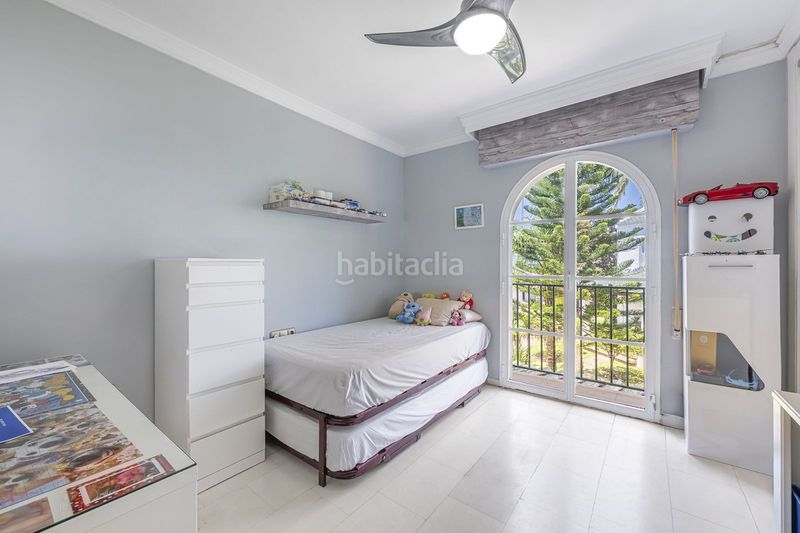 Foto c2aaed95-7c47-4e45-ad55-fd8bebc06958. Casa adossada amb aparcament a Las Brisas Marbella