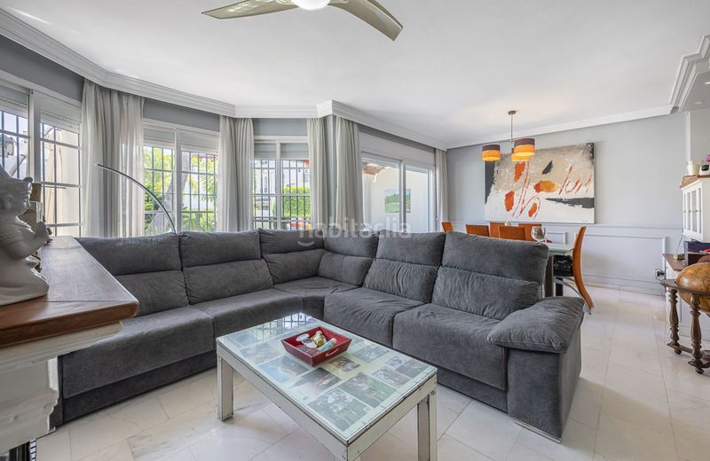 Foto f3967141-813a-4aba-bd00-f1718db2d72c. Casa adossada amb aparcament a Las Brisas Marbella