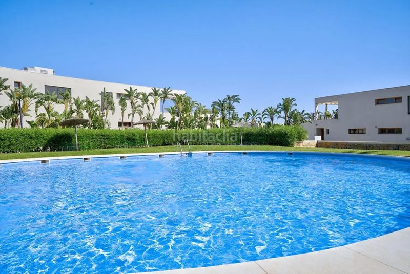 Foto edb8b7de-7598-41f3-9337-c871edd12d33. Pis a Alto de los Monteros Marbella