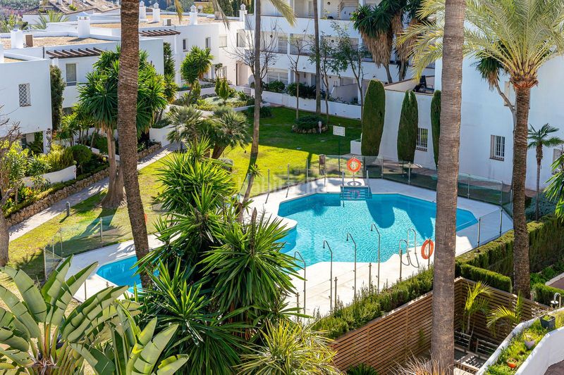 Foto d46c9758-61e4-434e-ae59-23ee6db57f06. Pis a Las Brisas Marbella