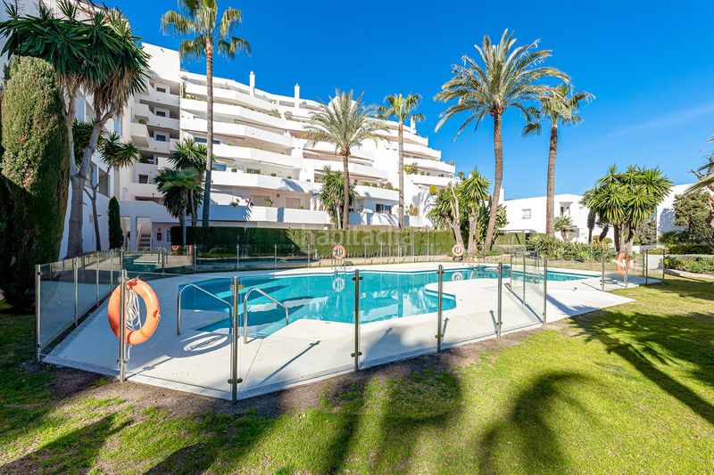 Foto eb2e39f9-279c-4882-8749-d14386ccca41. Pis a Las Brisas Marbella