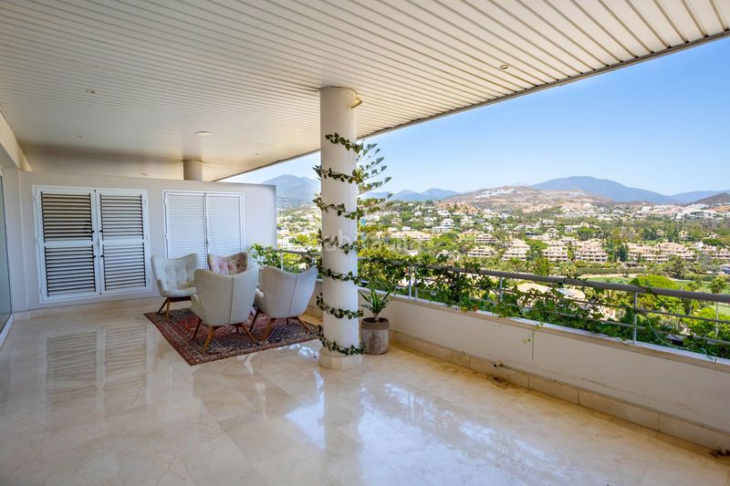 Foto e5d284f1-637d-490c-86e3-57d342020a47. Pis a Las Brisas Marbella