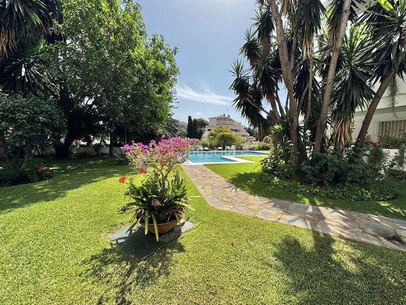 Foto 7ad207ba-d73d-4fdc-adb6-912dbbc97757. Pis a Las Brisas Marbella