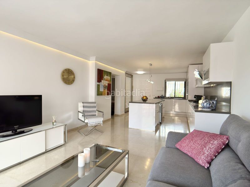 Foto e75d30c0-d154-4f43-b0c8-8f77bf390421. Pis a Las Brisas Marbella