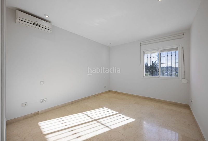 Foto 1cd93d08-a419-4eb1-8698-4fe68a862cf9. Casa adossada amb aparcament a Las Brisas Marbella