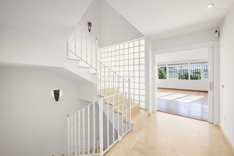 Foto 54c81b82-18af-4ce4-88d4-e60b77a1bb5c. Casa adossada amb aparcament a Las Brisas Marbella