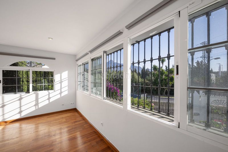 Foto a66943b7-f895-424b-9534-a616080927cf. Casa adossada amb aparcament a Las Brisas Marbella