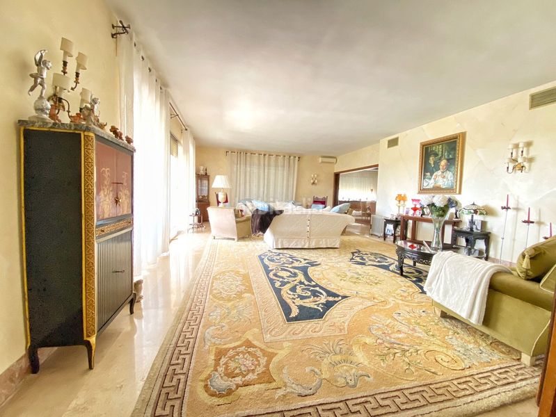 Foto 46cbb793-1000-4311-b451-0ae76121ff8d. Casa adossada a Casco Antiguo Marbella