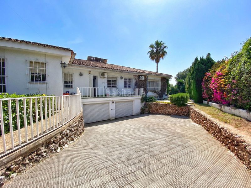 Foto b5f80ac8-6241-4f31-8636-1e37067d4ed8. Casa adossada a Casco Antiguo Marbella