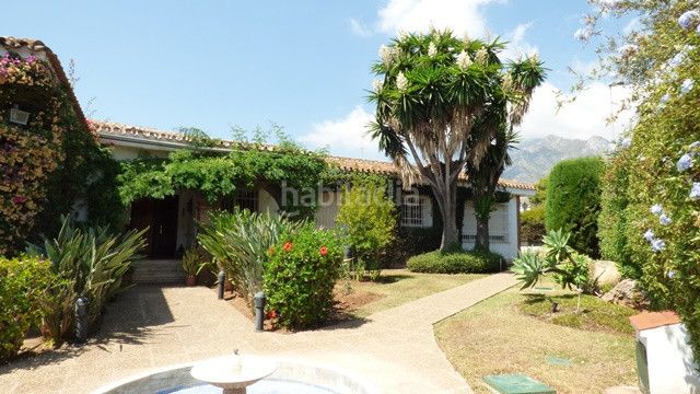Foto b9e88a04-a062-4891-af91-3a52a44fd957. Casa adossada a Casco Antiguo Marbella