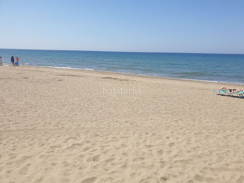 Foto fb2ddd99-d59e-4475-913c-c105d5191a03. Pis amb aparcament a bahía de Marbella Marbella