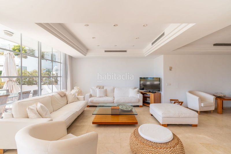 Foto 485998f0-3875-4737-acc0-feecba6bc083. Pis a Centro Estepona