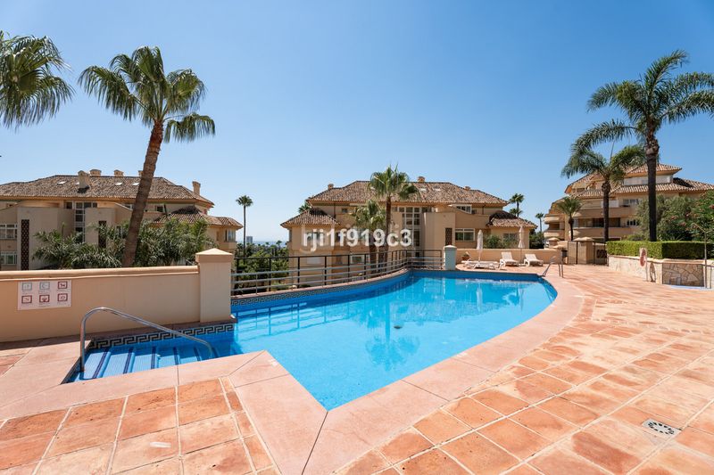 Foto 1a1c7682-5eb7-480e-b293-e739d29bdae7. Pis a Elviria Marbella