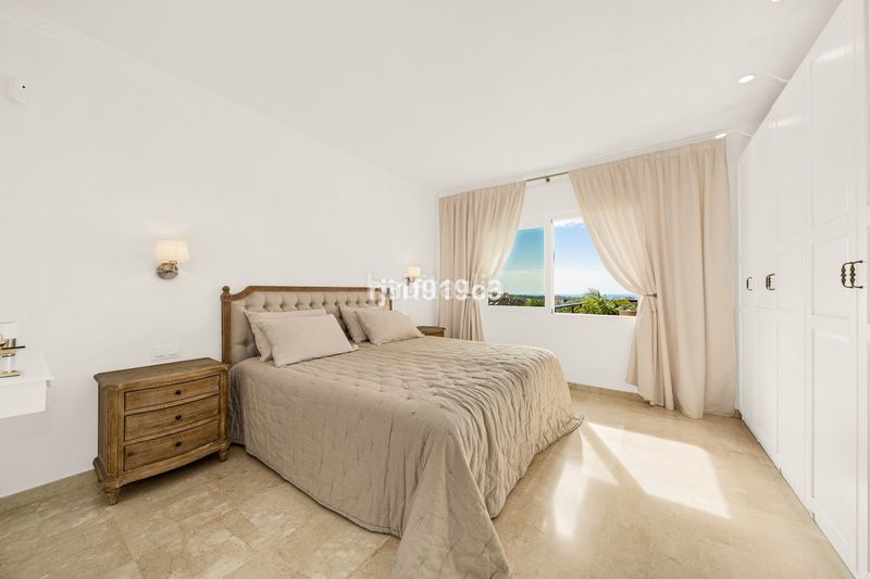 Foto 3bf9f2bb-573a-45ef-ab12-f254eca1c81a. Pis a Elviria Marbella
