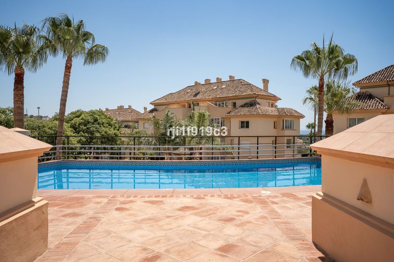 Foto d81157b4-74e5-4016-bd2f-757133cd4e04. Pis a Elviria Marbella