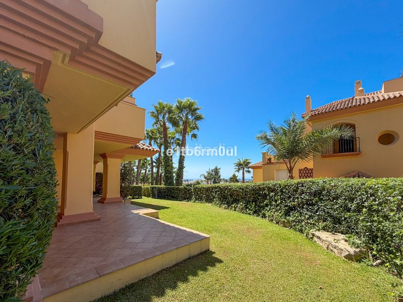 Foto 77d513bc-002f-4b0e-93a8-78ba27e113d3. Pis a Las Brisas Marbella