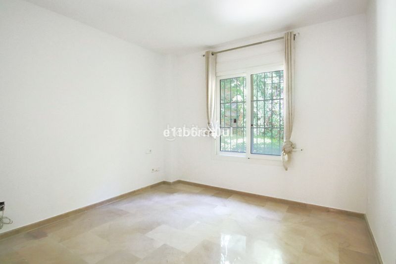 Foto a9293b5c-da51-4edd-abbf-13d887607093. Pis a Las Brisas Marbella