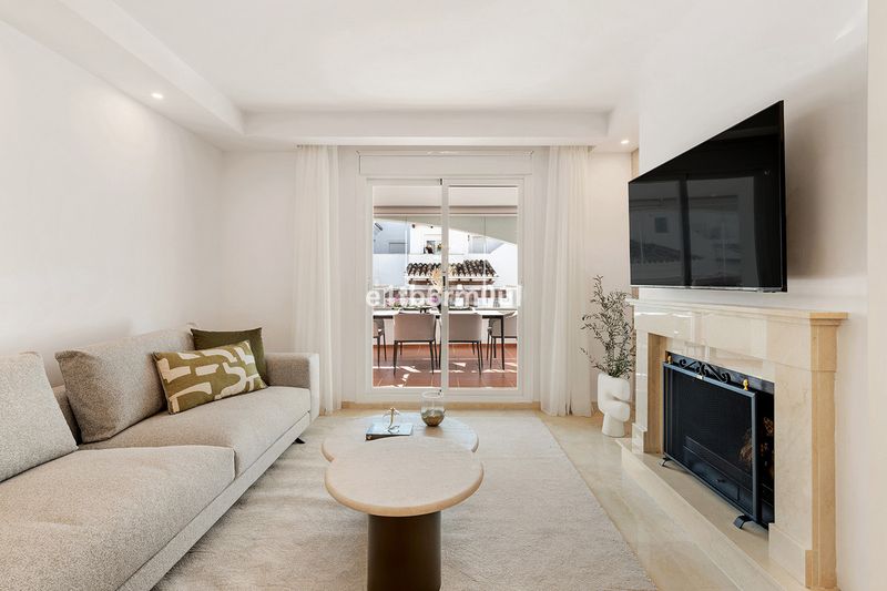 Foto f533693d-d079-4964-bbd5-71d77f7f2a5f. Pis a Las Brisas Marbella