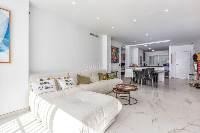Foto aa861281-2d9f-451d-b2fa-32b9a631da65. Piso en Las Brisas Marbella