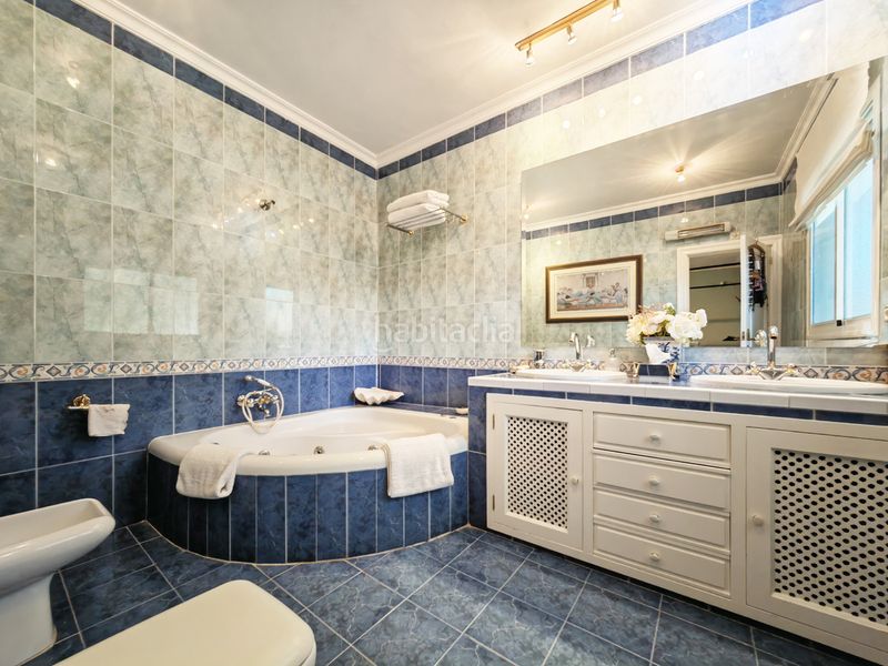 Foto 5533a965-8c19-4f59-8cdb-354b2571db44. Casa adosada en Marbesa Marbella