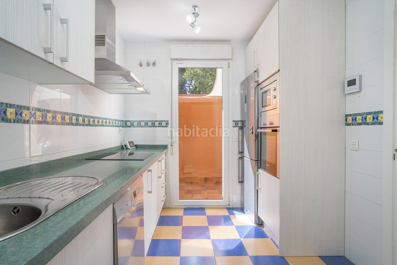Foto 2696a387-3131-4f20-8de9-4b75ffb4f579. Casa adossada a Cabopino - Artola Marbella
