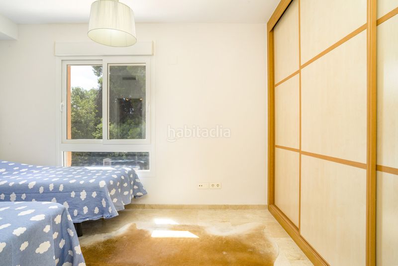 Foto b5e85f92-812c-4c3c-92b7-f839cb549d40. Casa adossada a Cabopino - Artola Marbella