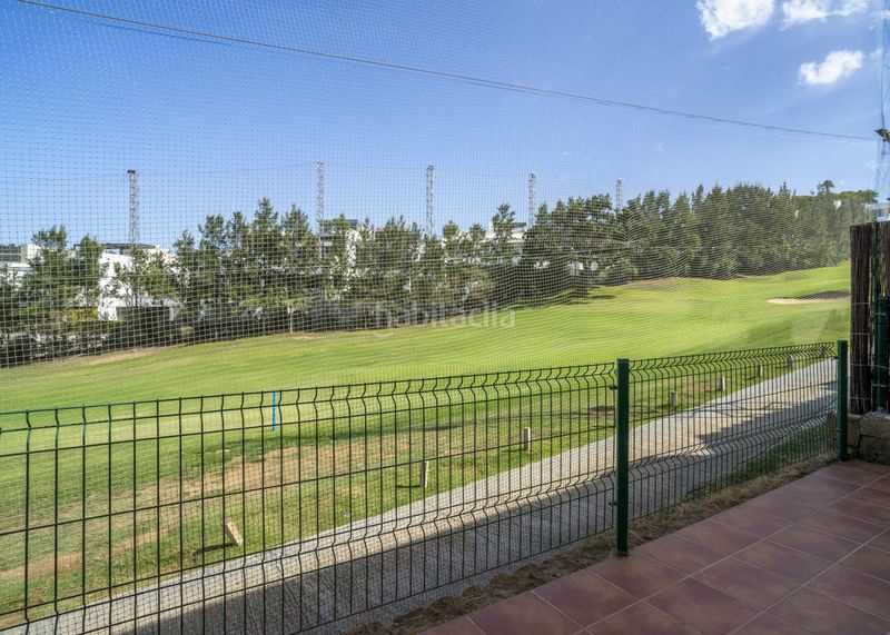 Foto c410293f-36ee-42a0-9a4c-8ec2c57e09b4. Casa adossada a Cabopino - Artola Marbella