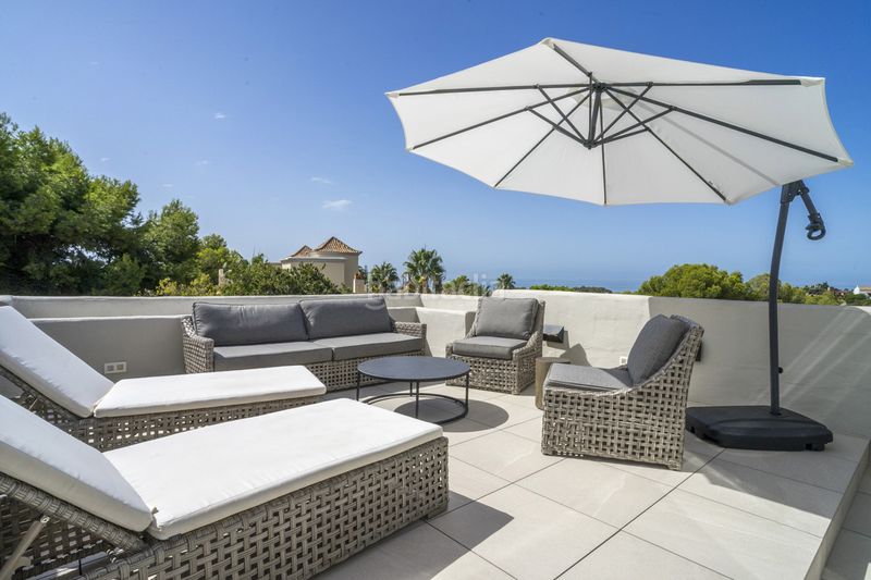 Foto d7a54844-2836-48f4-b251-946252cc9e15. Casa adossada a Cabopino - Artola Marbella