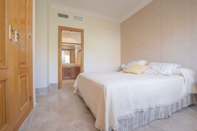 Foto a90fd59b-4043-48a7-9fdb-205607ac5780. Casa adossada a Los Monteros Marbella