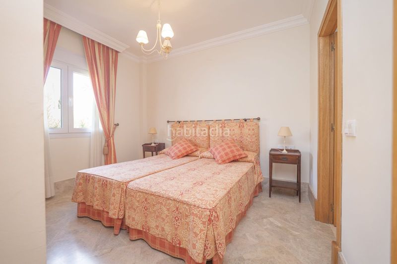 Foto f1b7b845-373d-469c-93ef-d57fe88b410d. Casa adossada a Los Monteros Marbella