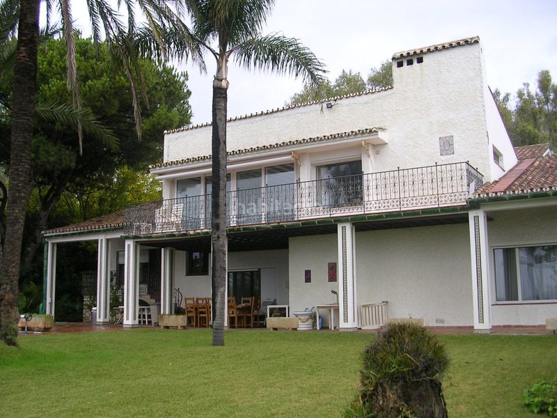 Foto 694518e9-f1fe-4adb-82d7-8a14558be124. Casa adosada en Los Monteros Marbella