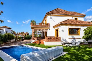 Semi detached house in San Pedro de Alcántara Pueblo