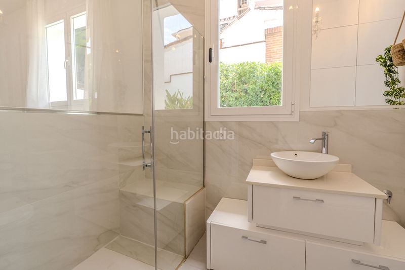 Foto 810788f4-a08a-4870-81b8-06e041a5dc75. Casa adossada a Las Brisas Marbella