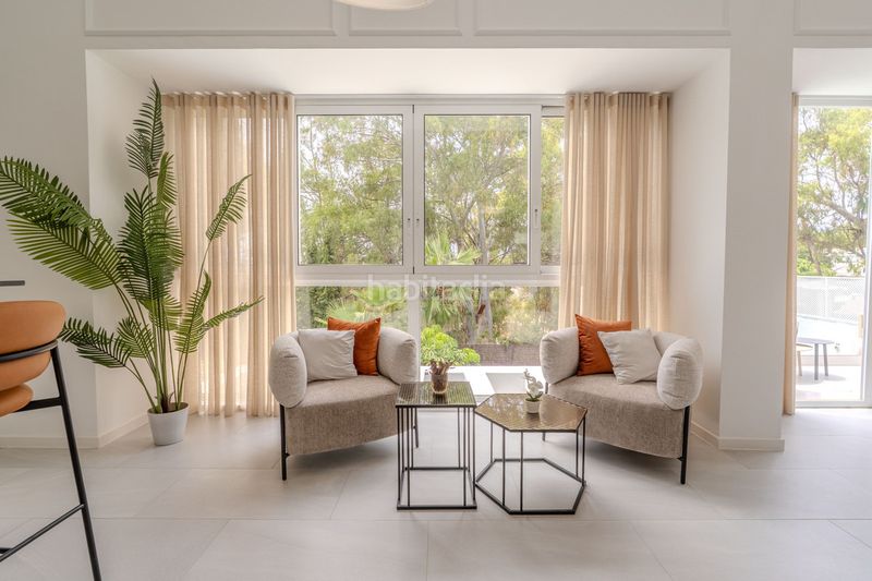 Foto f12af9a6-2608-4b3f-9c45-5c545e5d4e2d. Casa adossada a Las Brisas Marbella