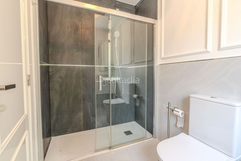 Foto f221b496-6a17-40f1-9bb1-9d5c5986e4ad. Casa adossada a Las Brisas Marbella