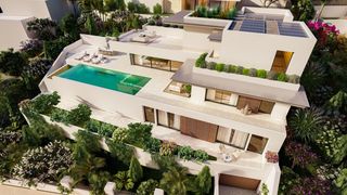 Casa adossada a Alto de los Monteros