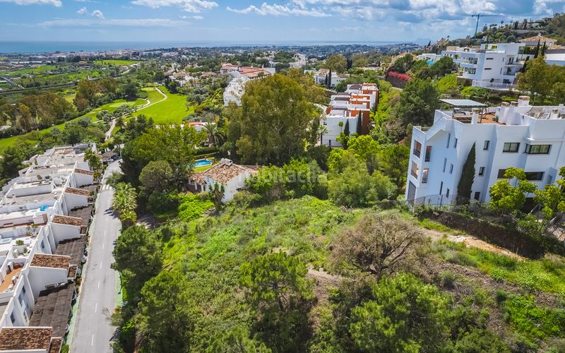 Foto c9cd25a7-88b6-4c2a-bcce-a479141a2ba9. Wohngrundstück in Benahavís pueblo Benahavís