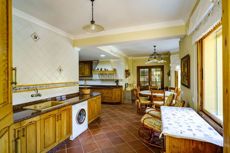 Foto 0a147ffd-631c-4c9b-98a9-60aeb273763f. Casa adossada amb aparcament a La Quinta Benahavís