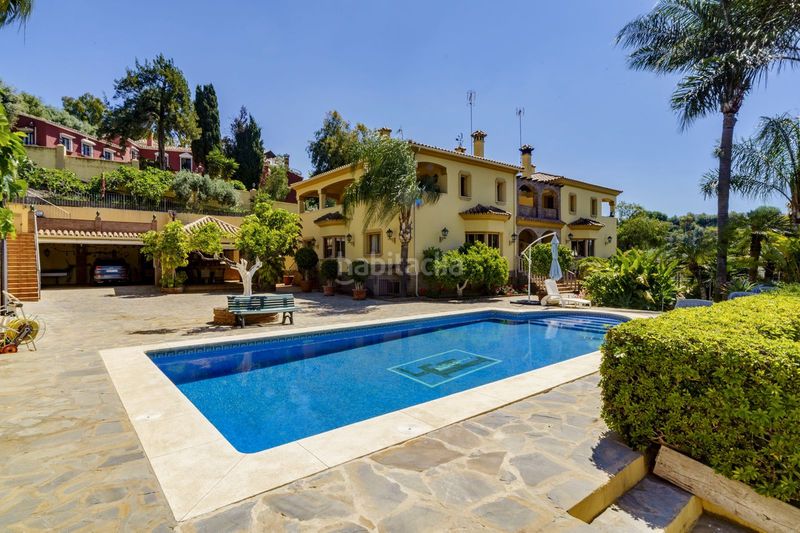 Foto a5434edc-3e42-4671-a903-4d1793d6c556. Casa adossada amb aparcament a La Quinta Benahavís