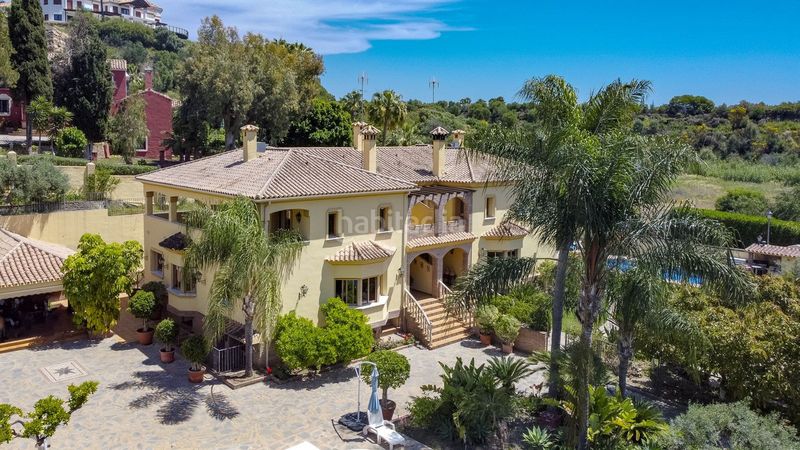 Foto ad525790-9db5-414d-8607-8c8d6799379c. Casa adossada amb aparcament a La Quinta Benahavís