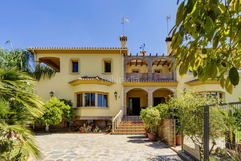 Foto bbb97de5-534f-4e29-8344-2154db7de198. Casa adossada amb aparcament a La Quinta Benahavís