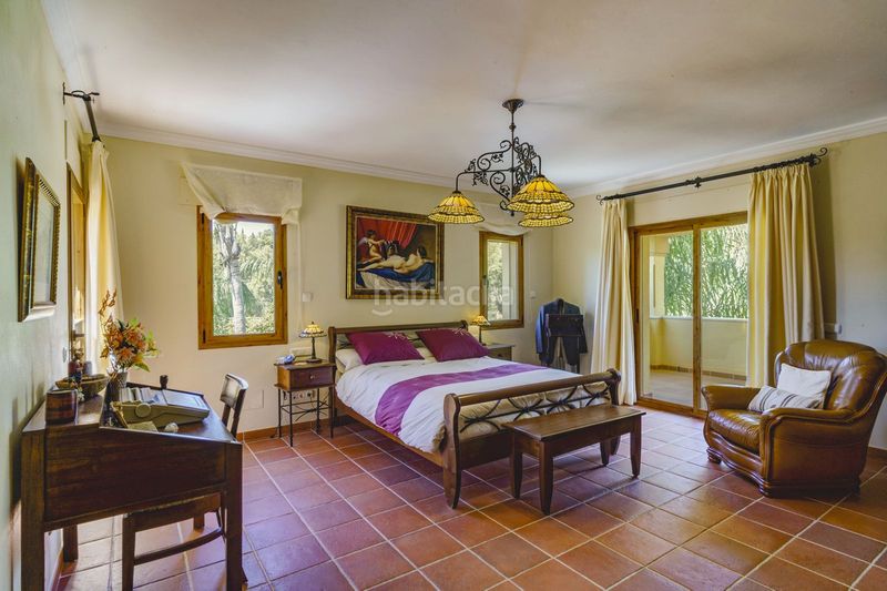 Foto c9b88ab4-c3f7-4ae1-af4b-45cacc0b9e32. Casa adossada amb aparcament a La Quinta Benahavís